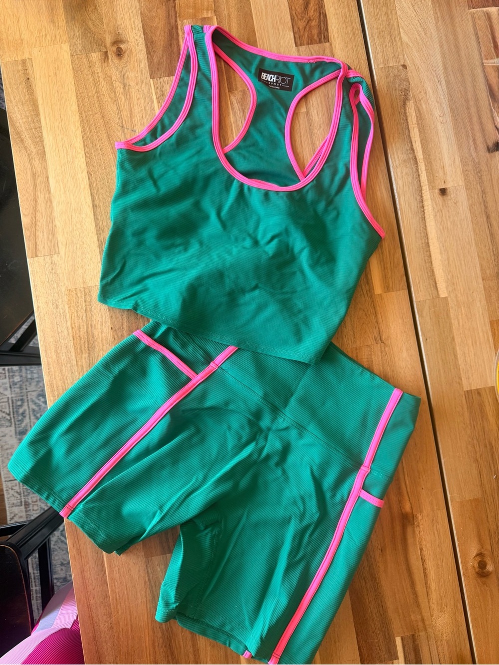 Beach Riot work out set Green and Pink, size M and L
